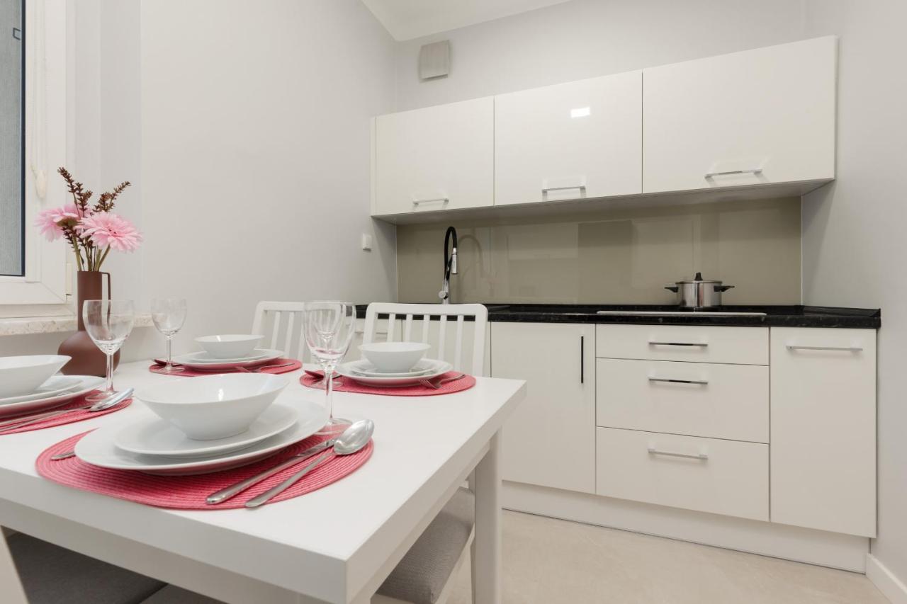 Bright Apartment Kasprzaka Warsaw Wola Near Metro Station By Noclegi Renters Eksteriør billede