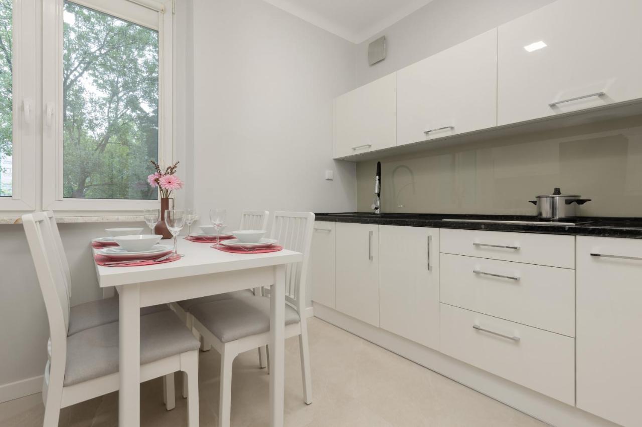 Bright Apartment Kasprzaka Warsaw Wola Near Metro Station By Noclegi Renters Eksteriør billede